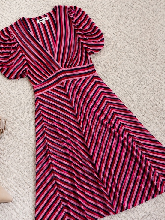Boden Dresses & Skirts - Boden Striped Puff Sleeve Midi Dress Size 4R Pink Red Navy